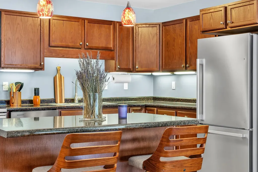 53 Twin Oaks Terrace South Burlington VT 05403