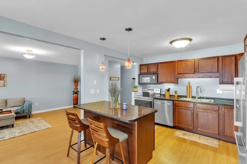 53 Twin Oaks Terrace South Burlington VT 05403