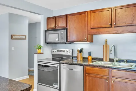 53 Twin Oaks Terrace South Burlington VT 05403