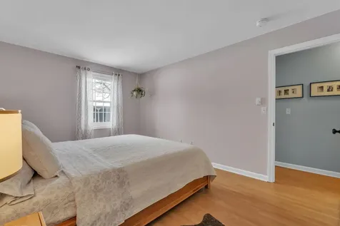 53 Twin Oaks Terrace South Burlington VT 05403