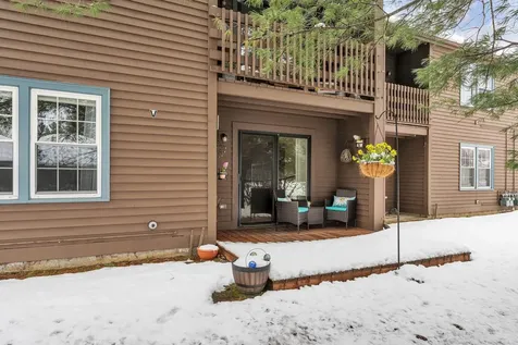 53 Twin Oaks Terrace South Burlington VT 05403