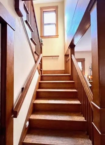 16 Vermont Avenue Brattleboro VT 05301
