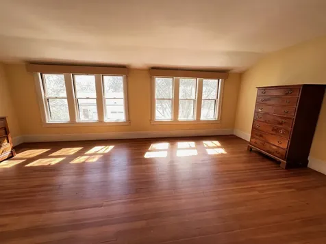 16 Vermont Avenue Brattleboro VT 05301