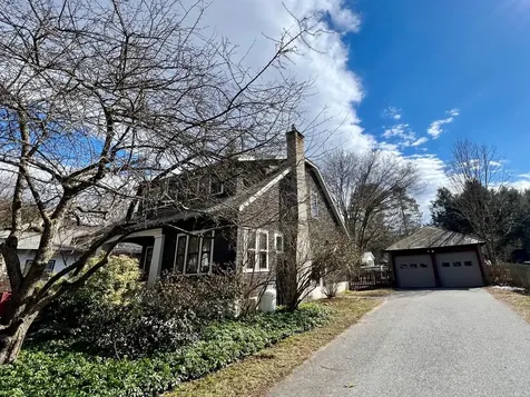 16 Vermont Avenue Brattleboro VT 05301
