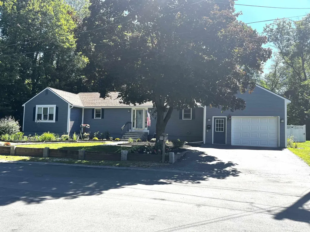 579 Laydon Street Manchester NH 03109