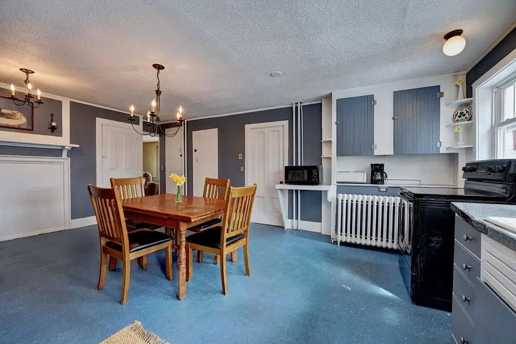 14 Kensington Road Hampton Falls NH 03844