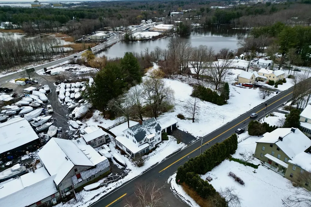 14 Kensington Road Hampton Falls NH 03844