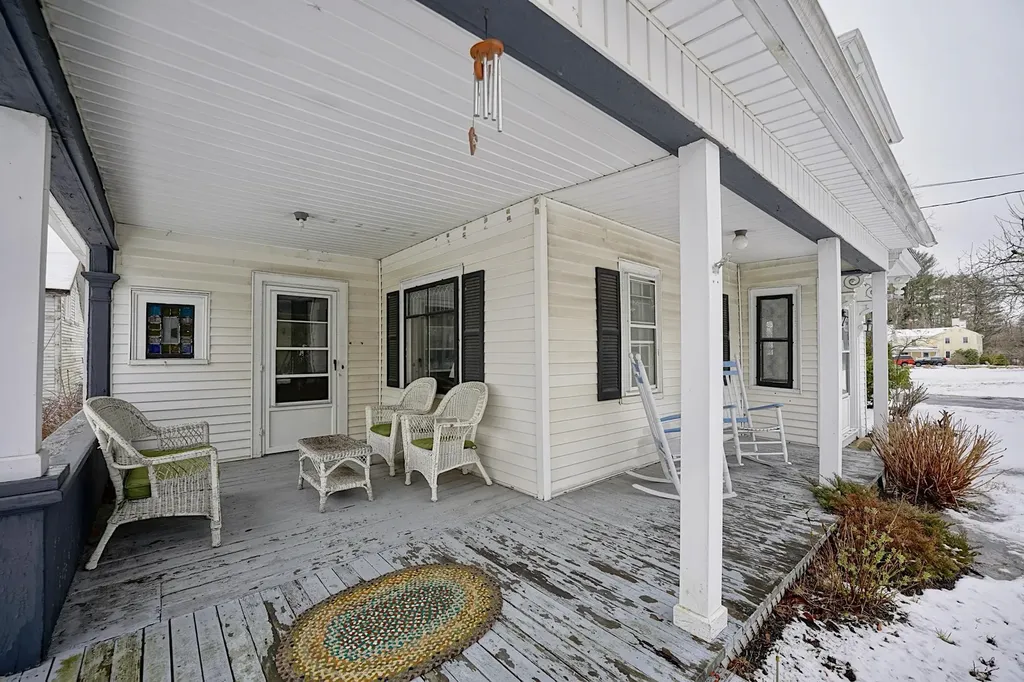 14 Kensington Road Hampton Falls NH 03844