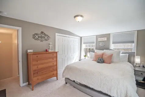 31 Leonard Avenue Hooksett NH 03106