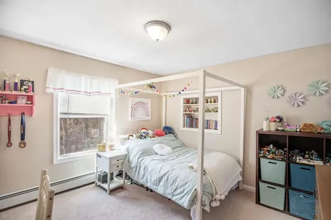 31 Leonard Avenue Hooksett NH 03106