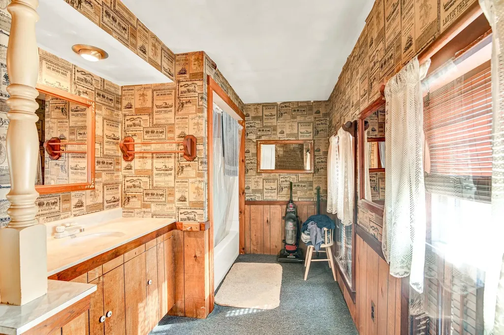 46 Sawmill Hill Berwick ME 03901