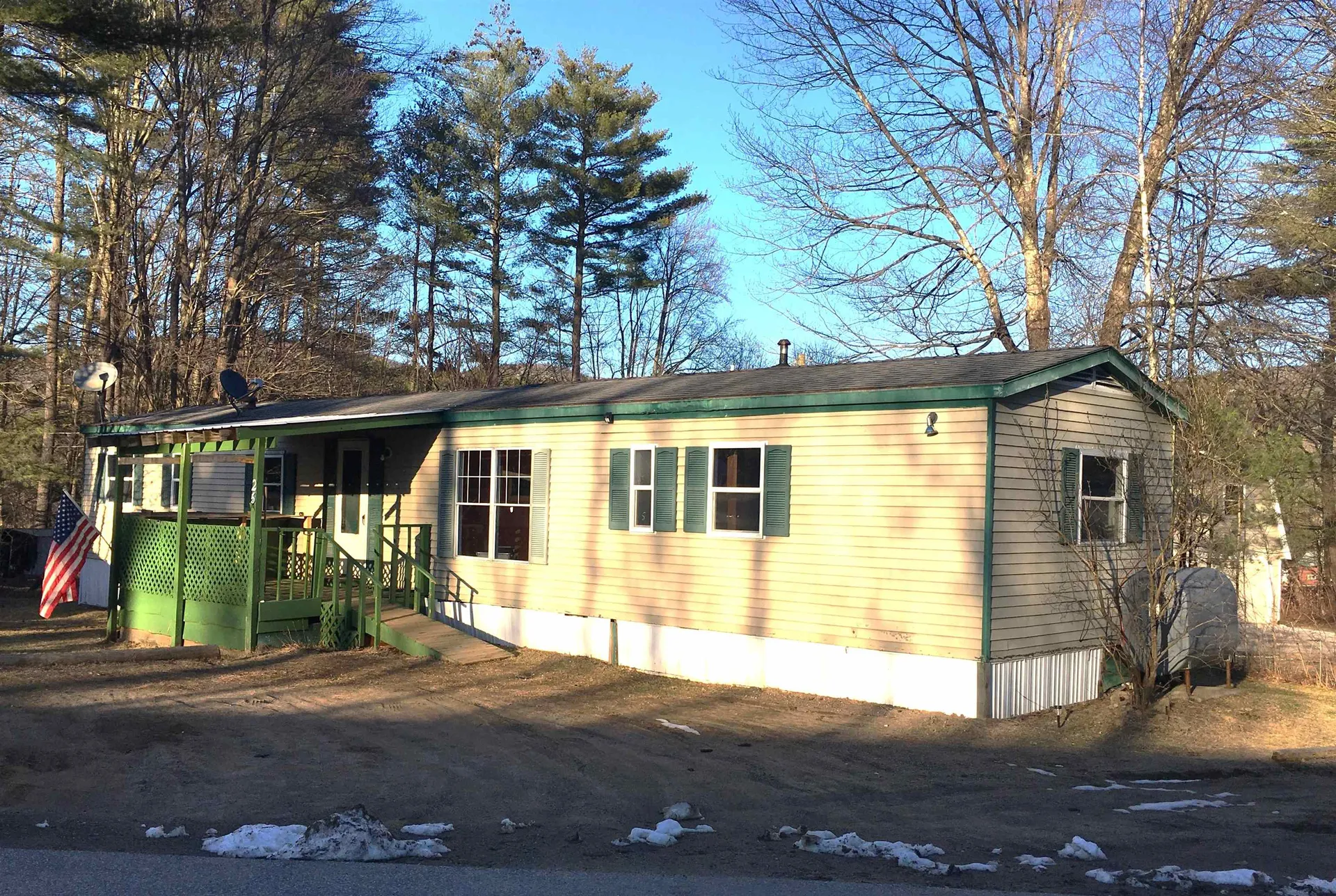 25 Hemlock Terrace Plymouth NH 03264
