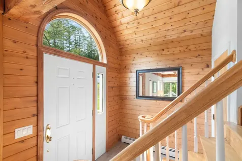 59 Loop Road Newfane VT 05345