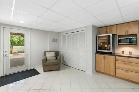 59 Loop Road Newfane VT 05345