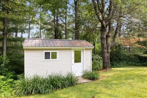 59 Loop Road Newfane VT 05345