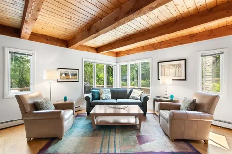 59 Loop Road Newfane VT 05345