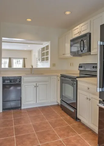 45 Windsor Court Keene NH 03431