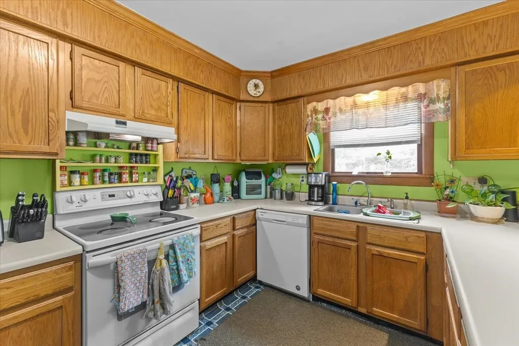 248/250 Grey Birch Drive Colchester VT 05446