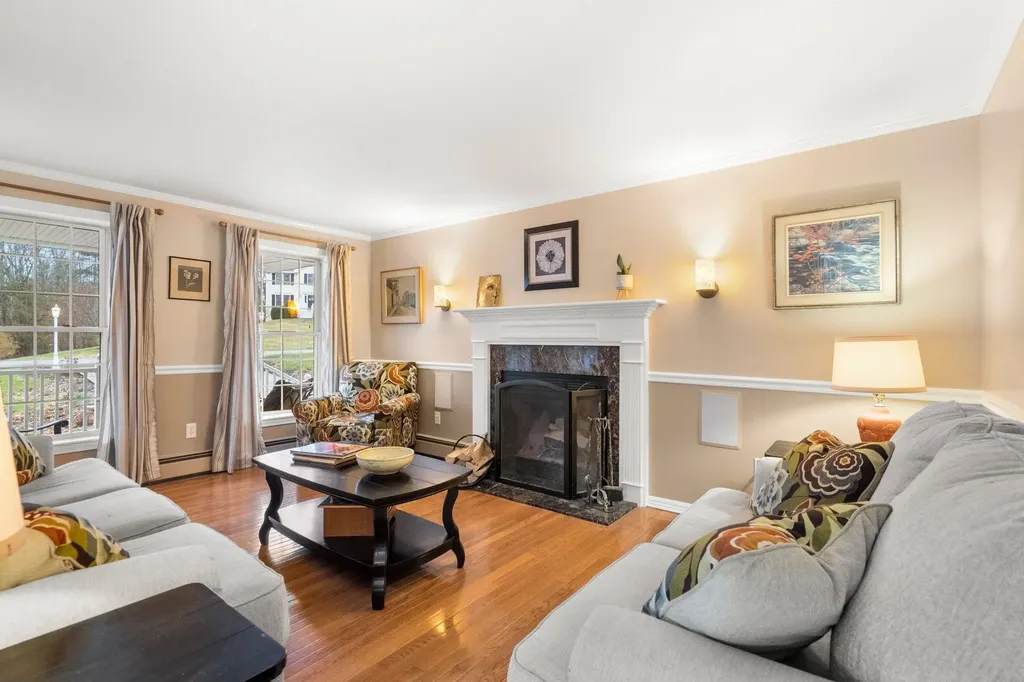 14 Lund Street Litchfield NH 03052