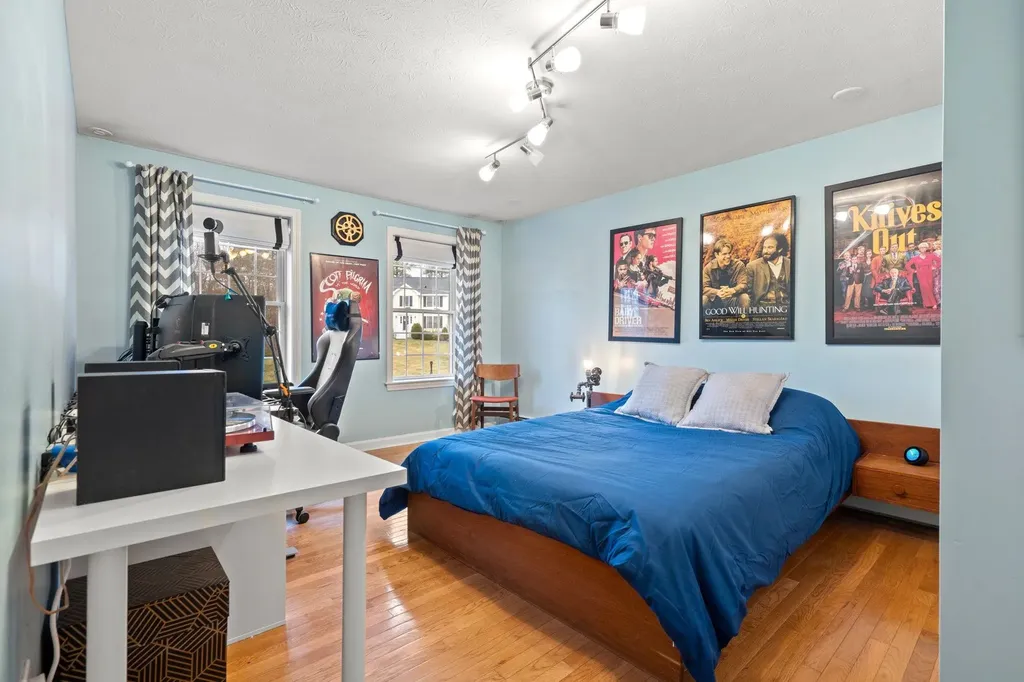 14 Lund Street Litchfield NH 03052