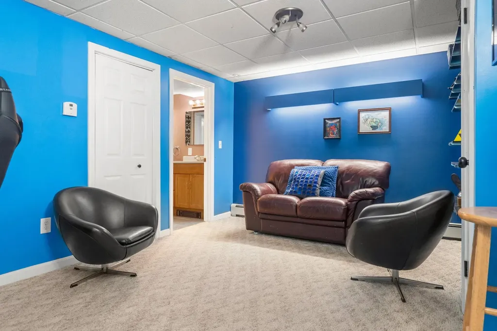 14 Lund Street Litchfield NH 03052