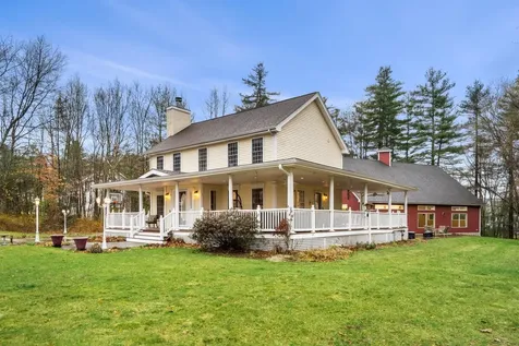 14 Lund Street Litchfield NH 03052