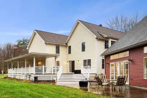 14 Lund Street Litchfield NH 03052