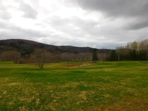 10 Pine Tree Circle Pittsburg NH 03592