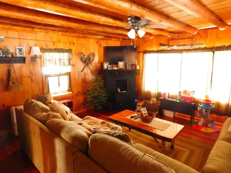10 Pine Tree Circle Pittsburg NH 03592