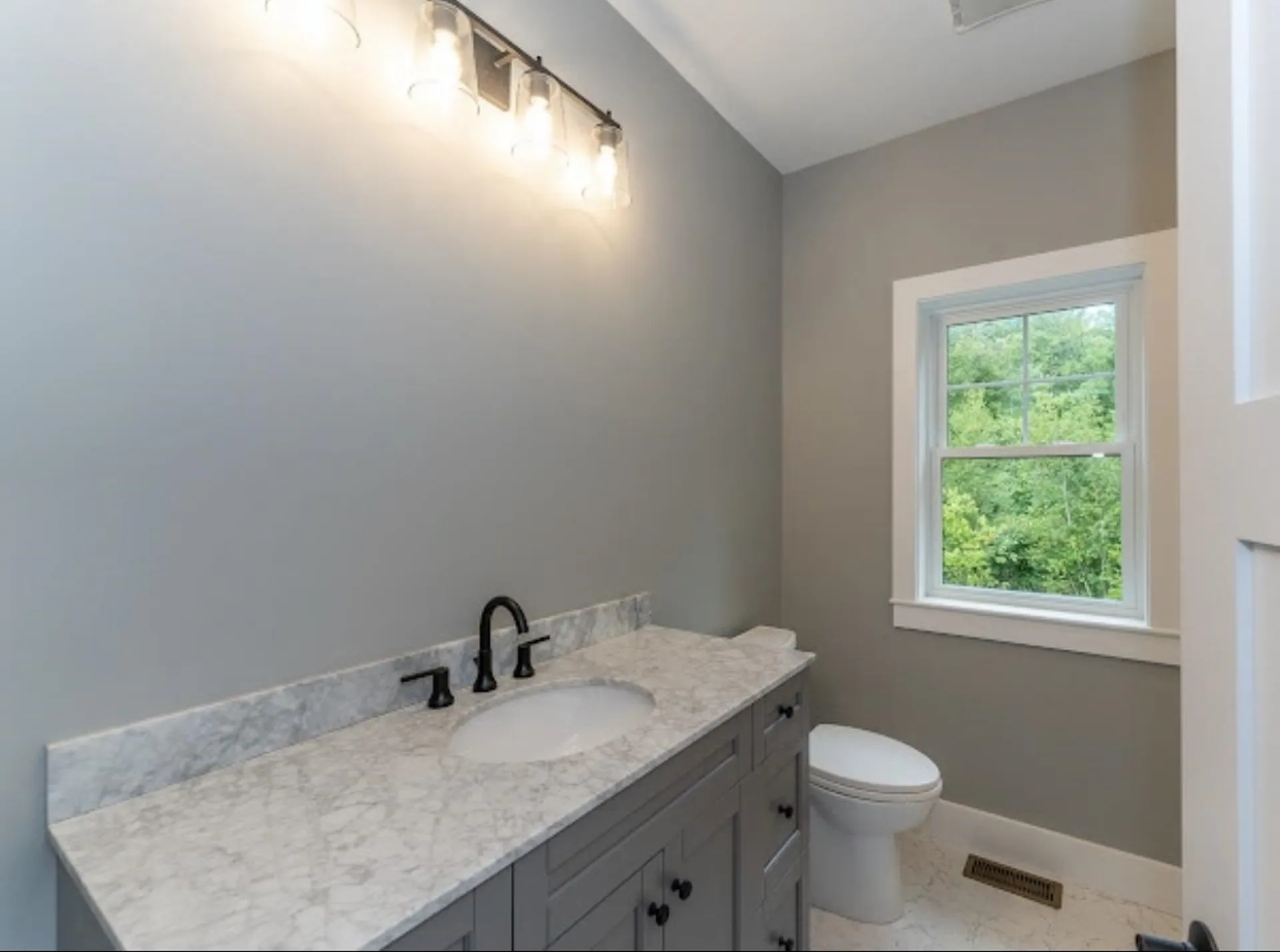 19 Brewster Heights Road Wolfeboro NH 03894