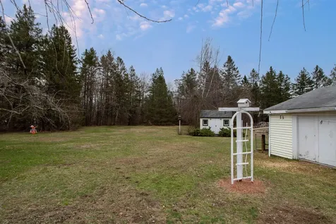 10 Acre Street Epping NH 03042