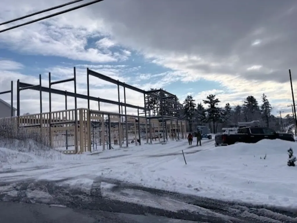 1385 Hooksett Road Hooksett NH 03106