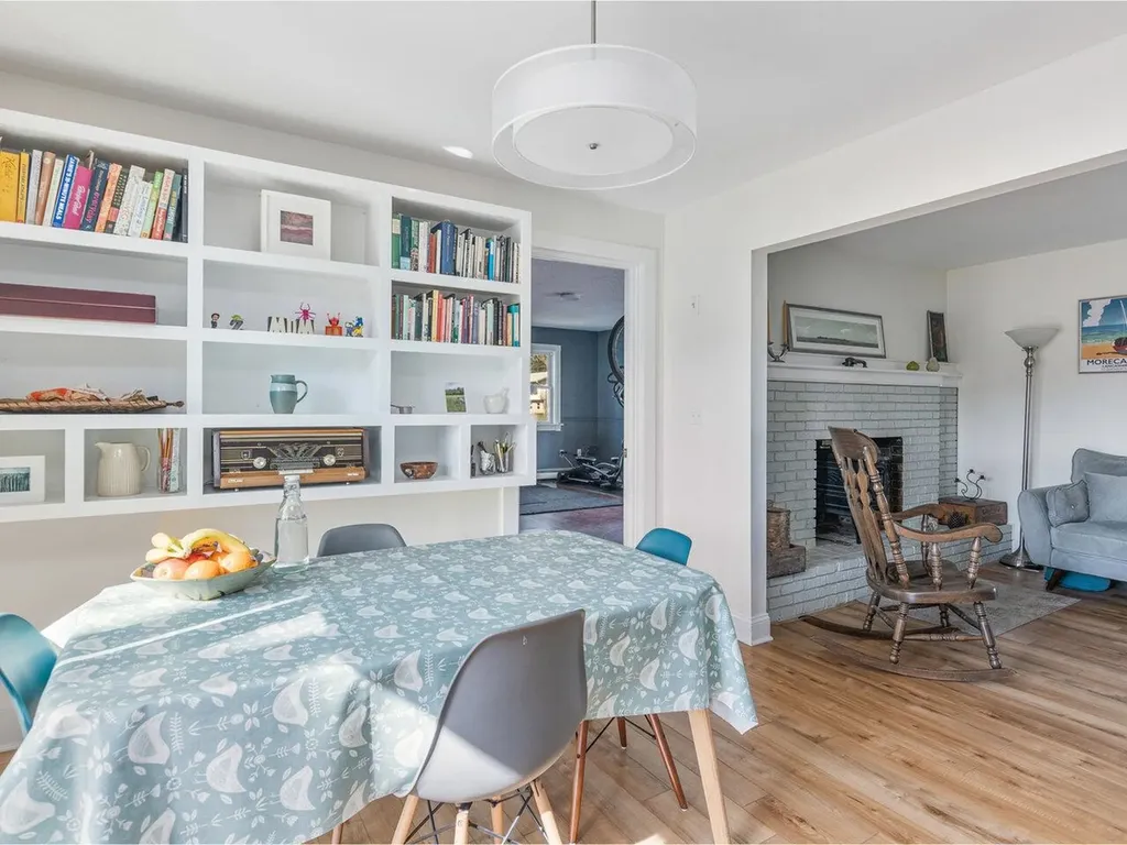 74 Barrett Street South Burlington VT 05403
