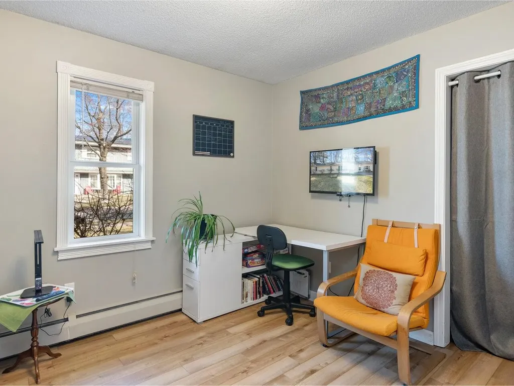 74 Barrett Street South Burlington VT 05403