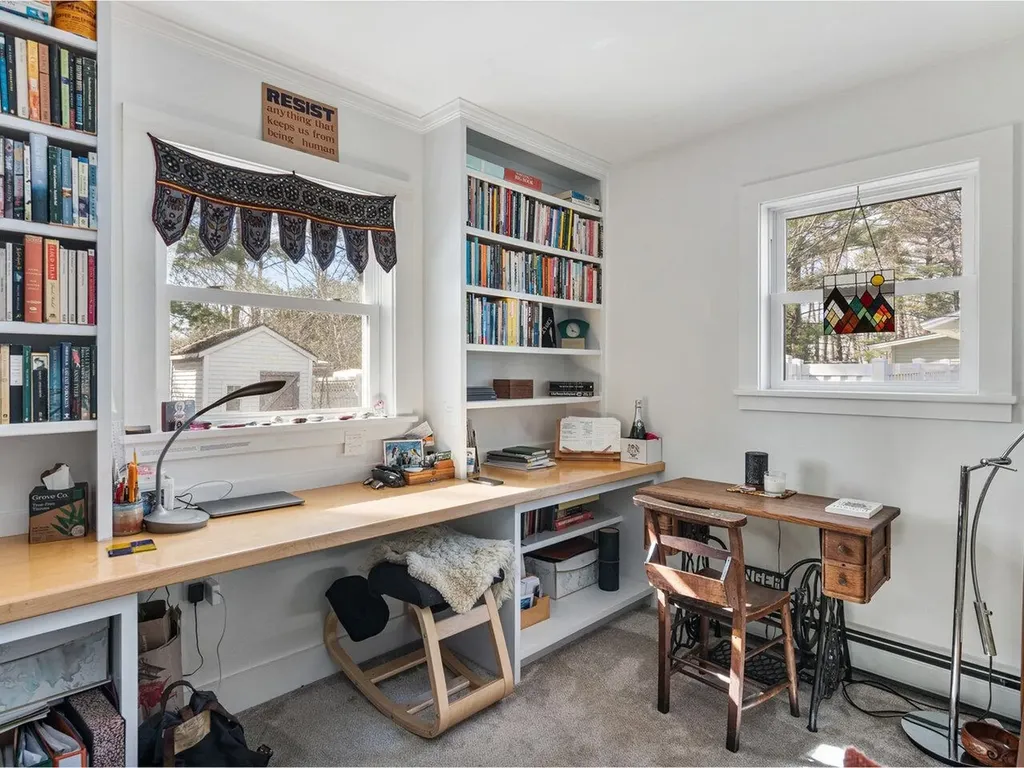74 Barrett Street South Burlington VT 05403