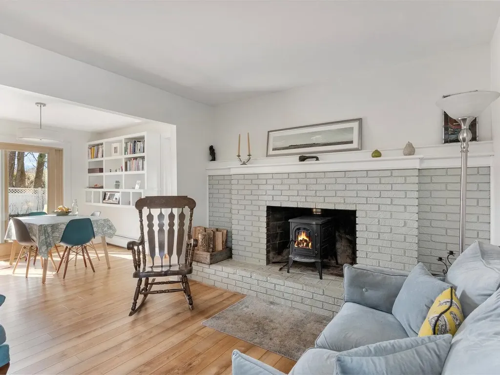 74 Barrett Street South Burlington VT 05403