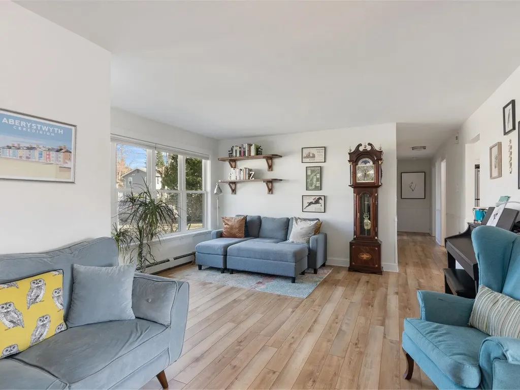 74 Barrett Street South Burlington VT 05403