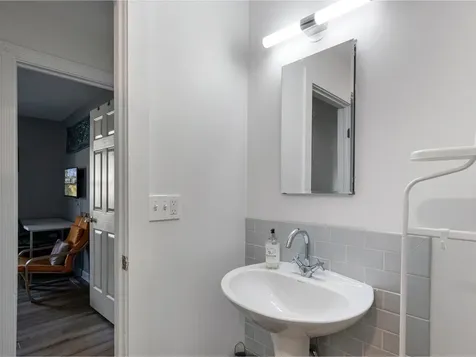 74 Barrett Street South Burlington VT 05403