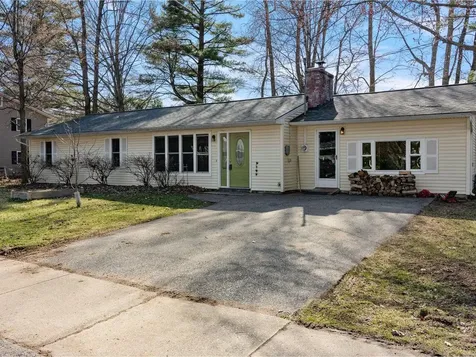 74 Barrett Street South Burlington VT 05403