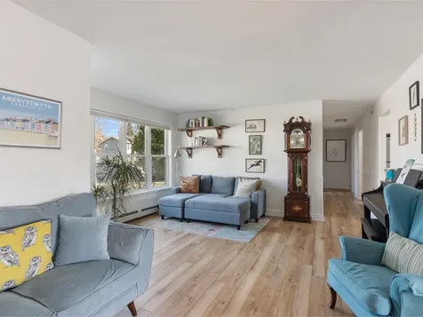 74 Barrett Street South Burlington VT 05403
