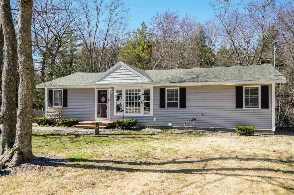 4 Bel Aire Avenue Merrimack NH 03054