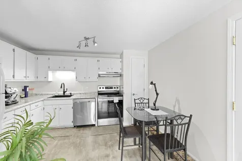 1012 White Cedar Boulevard Portsmouth NH 03801