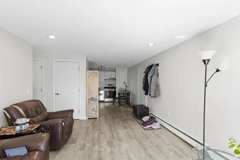 1012 White Cedar Boulevard Portsmouth NH 03801