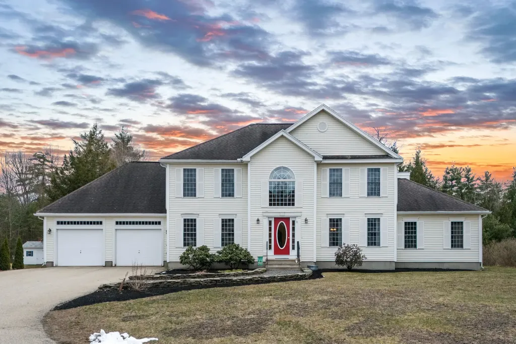 4 Westview Drive Litchfield NH 03052