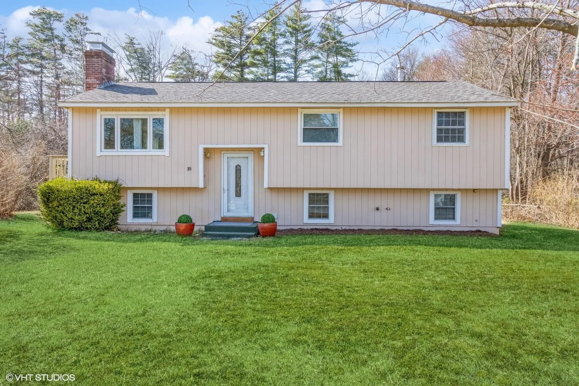 18 Greenfield Drive Merrimack NH 03054