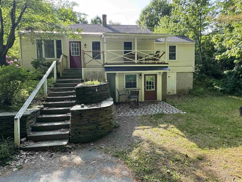 344 Locust Street Hartford VT 05001