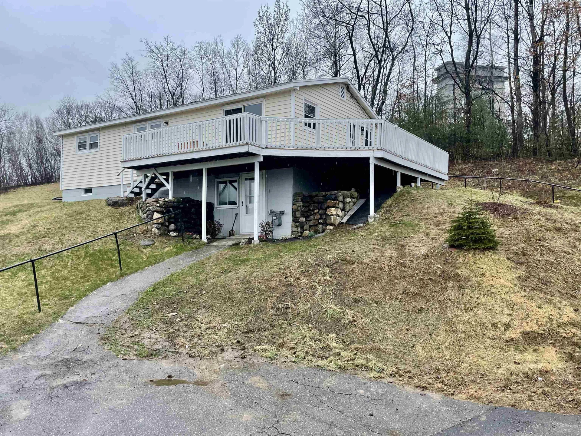 6 Memorial Street Northfield NH 03276