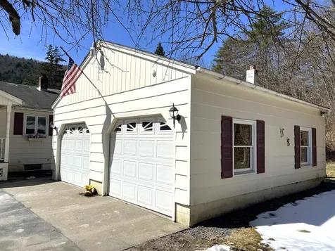247 Cavendish Road Chester VT 05143