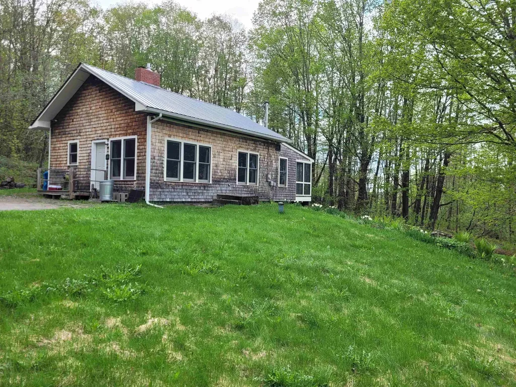 632 West Shore Road Cabot VT 05647-9799