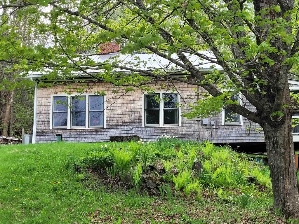 632 West Shore Road Cabot VT 05647-9799